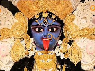 আজ কার্তিক অমাবস্যায় কালীপুজো! খাবেন না এই ২ ডাল ও ৪ সবজি! অভাব অসুস্থতায় ছারখার জীবন