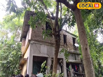 নিজের বাড়ি থেকে সম্পূর্ণ নগ্ন অবস্থায় উদ্ধার ষাটোর্ধ বৃদ্ধার দেহ 