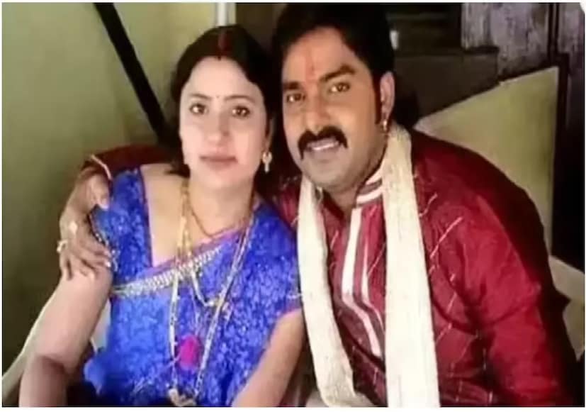 পবন সিংও এই বিষয়ে বেশ কয়েকবার কথা বলেছেন, বলেছেন যে তাদের বিবাহবিচ্ছেদের মামলা চলছে। ইতিমধ্যে, পবন সিংয়ের আইনজীবীর একটি বিবৃতি প্রকাশিত হয়েছে, যেখানে তিনি বলেছেন যে বিবাহবিচ্ছেদ চূড়ান্ত এবং জ্যোতি সিং বিশাল খরপোষ দাবি করেছেন। জ্যোতি সিং সম্প্রতি তার স্বামী পবন সিংয়ের বাড়িতে গিয়ে স্ত্রীর অধিকার পাওয়ার বিষয়ে কথা বলেছেন। তবে, খবরে বলা হয়েছে যে পবন সিং আর আপস করতে রাজি নন। বিবাহবিচ্ছেদের বিষয়ে দাবি করা হচ্ছে যে জ্যোতি সিং পবন সিংয়ের কাছ থেকে কোটি কোটি টাকা ভরণপোষণ দাবি করেছেন।  সেই টাকাটা ৫-১০ কোটি টাকা নয়, একেবারে ৩০ কোটি টাকা অ্যালিমনি চেয়েছেন তিনি৷