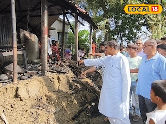 মাঝরাতে হঠাৎই ছাগল-ঘরে আগুন! জ্বলছে নিরীহ প্রাণীরা, কী অবস্থা হয়েছে দেখুন