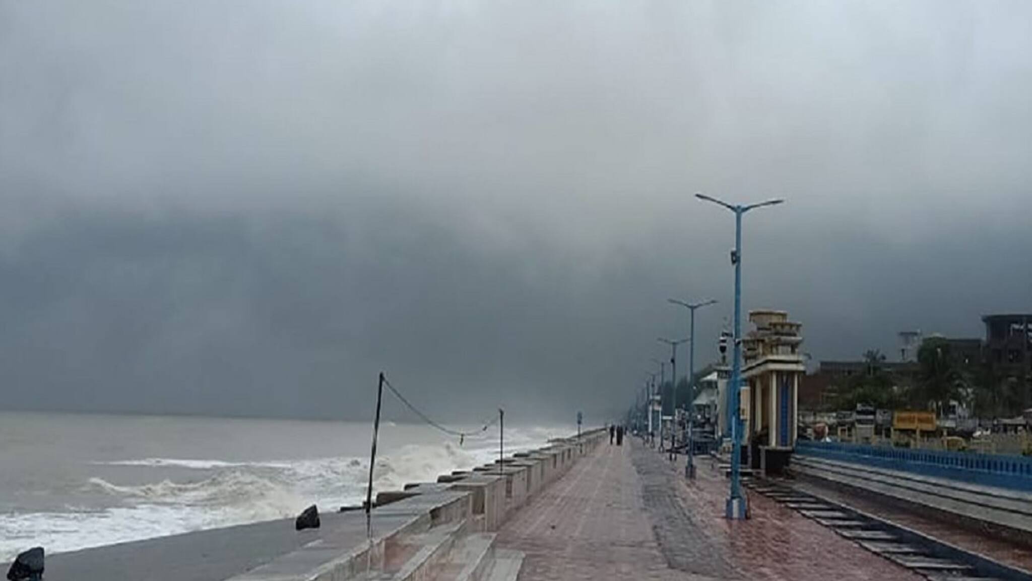 Cyclonic Circulation In Bay Of Bengal: বিদায় বেলাতেও বিরক্তি ধরাচ্ছে বৃষ্টি, এর মধ্যে বঙ্গোপসাগরে তোলপাড় করা আবহাওয়া, তৈরি হচ্ছে কোন অশনি