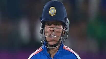 উইকেটের পিছন-সামনে ডবল ধামাল পারফরম্যান্স রিচার উইকেটের পিছন-সামনে ডবল ধামাল পারফরম্যান্স রিচার