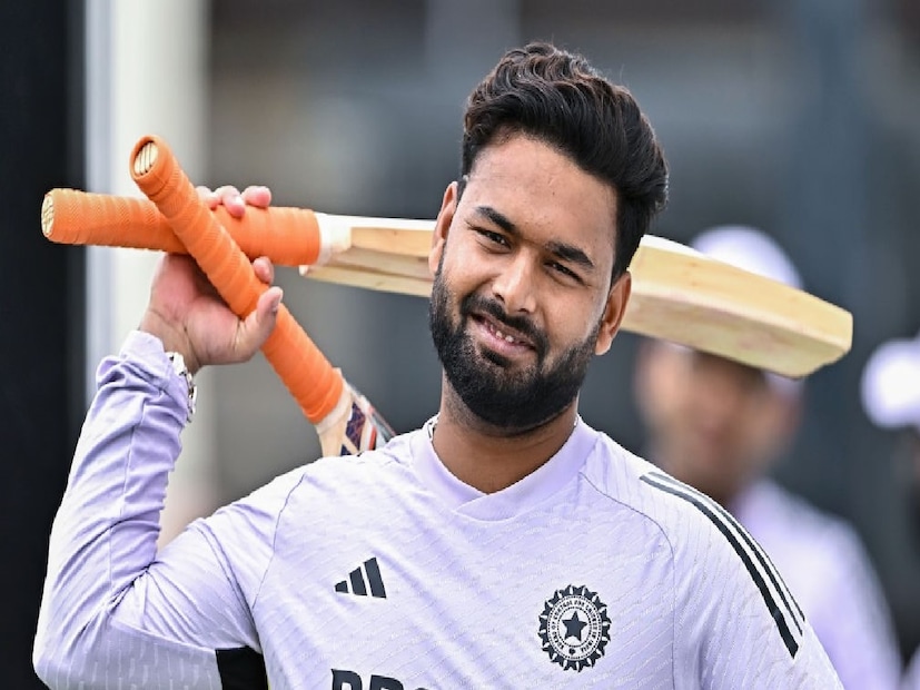 ভারত এ স্কোয়াড-প্রথম চার দিনের ম্যাচের জন্য ভারত এ স্কোয়াড: ঋষভ পন্থ (অধিনায়ক, উইকেটরক্ষক), আয়ুষ মাত্রে, এন জগদীশন (উইকেটরক্ষক), সাই সুদর্শন (সহ-অধিনায়ক), দেবদত্ত পাডিক্কল, রজত পতিদার, হর্ষ দুবে, তনুশ কোতিয়ান, মানব সুথার, আনশুল কম্বোজ, যশ ঠাকুর, আয়ুষ বদির, জৈশ ঠাকুর।