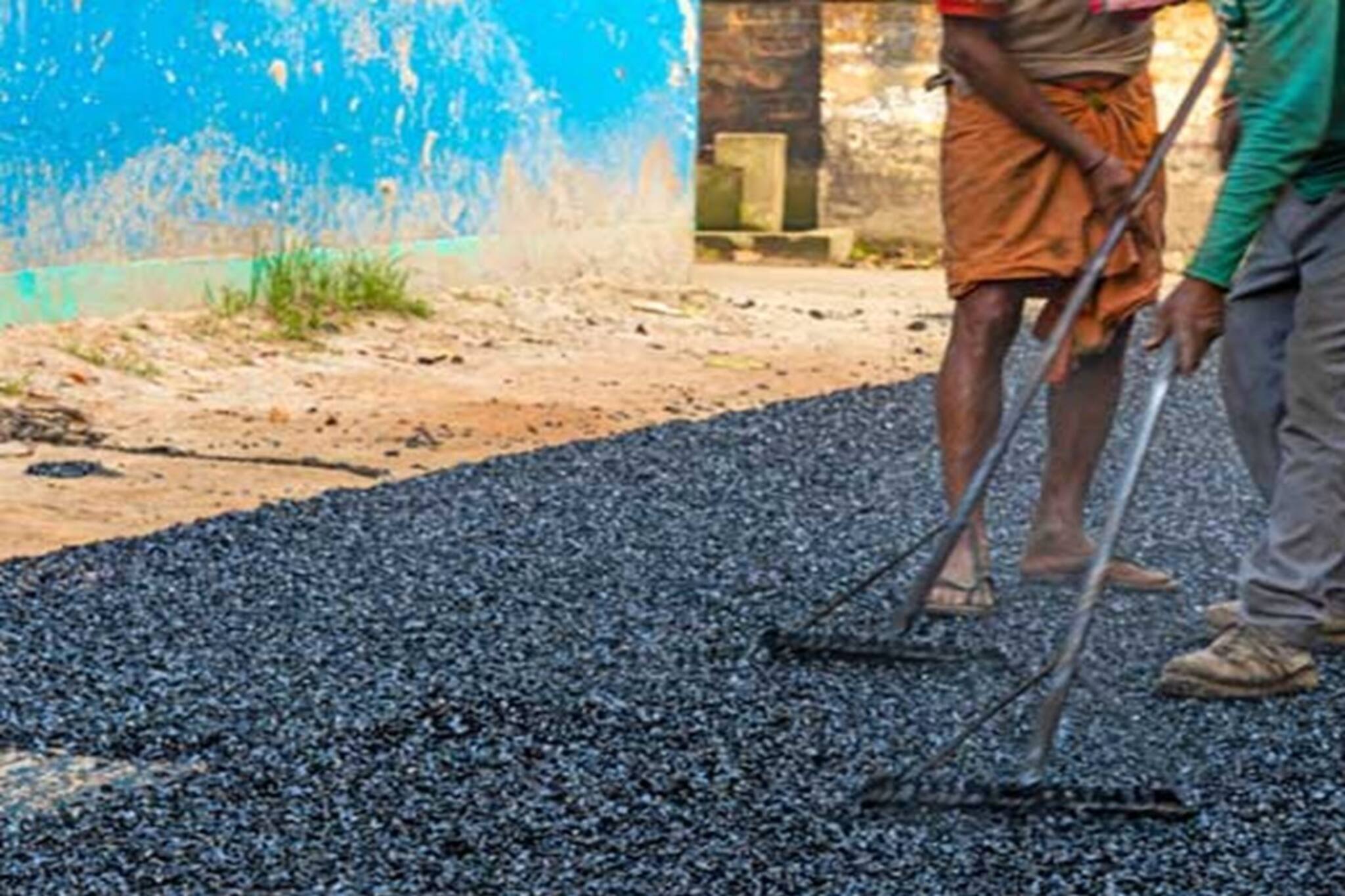 দূষণ নিয়ন্ত্রণের জন্য রাস্তা সংস্কারে আধুনিক প্রযুক্তি হিসেবে বর্জ্য ব্যবহারে গুরুত্ব