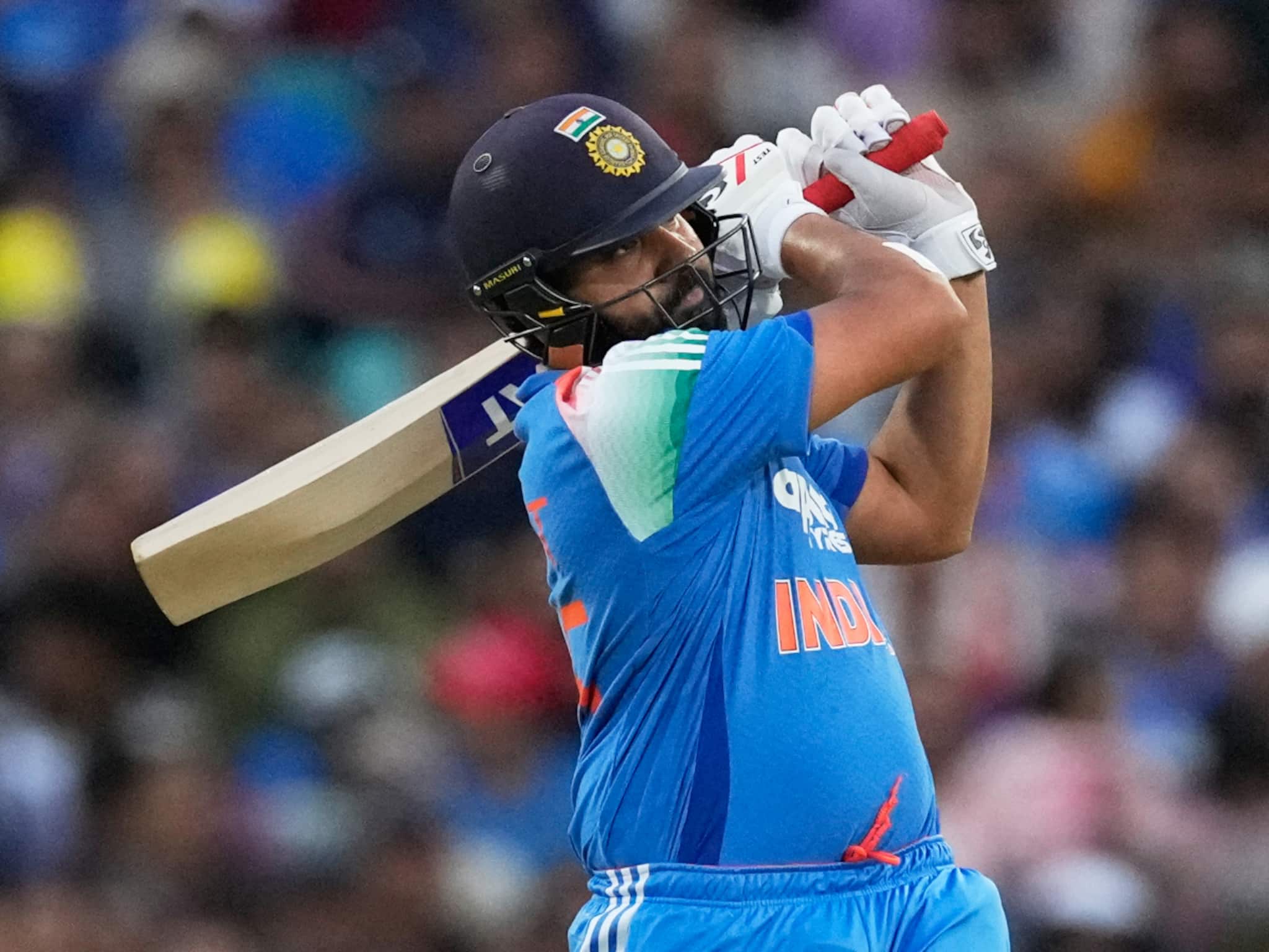 Rohit Sharma: পয়া সিডনিতে অনবদ্য সেঞ্চুরি রোহিত শর্মার, ২৭-এর বিশ্বকাপে জায়গা পাকা হিটম্যানের!