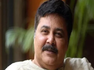 মৃত্যুর দু'ঘণ্টা আগে কার সঙ্গে ফোনে কথা হয় সতীশ শাহের? নামটা শুনলে চোখের জল বাঁধ মানবে না!