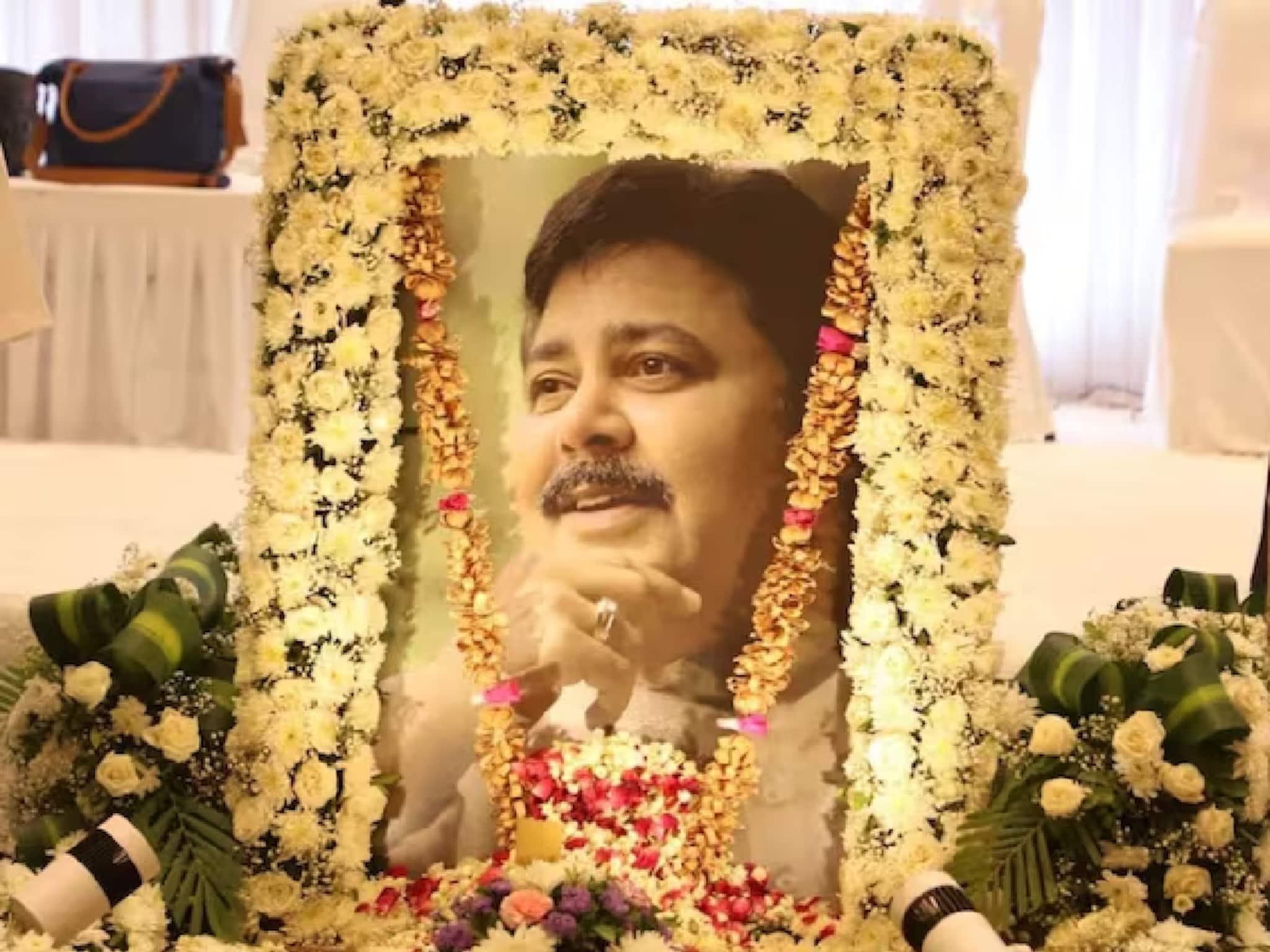 Satish Shah REAL Death Reason: মৃত্যুর জন্যে তৈরি ছিলেন না, স্ত্রীকে সেবা করার জন্য চাইতেন বাঁচতে, কিডনি ফেলিওর নয়, সতীশ শাহের মৃত্যুর আসল কারণ সামনে Satish Shah REAL Death Reason: মৃত্যুর জন্যে তৈরি ছিলেন না, স্ত্রীকে সেবা করার জন্য চাইতেন বাঁচতে, কিডনি ফেলিওর নয়, সতীশ শাহের মৃত্যুর আসল কারণ সামনে