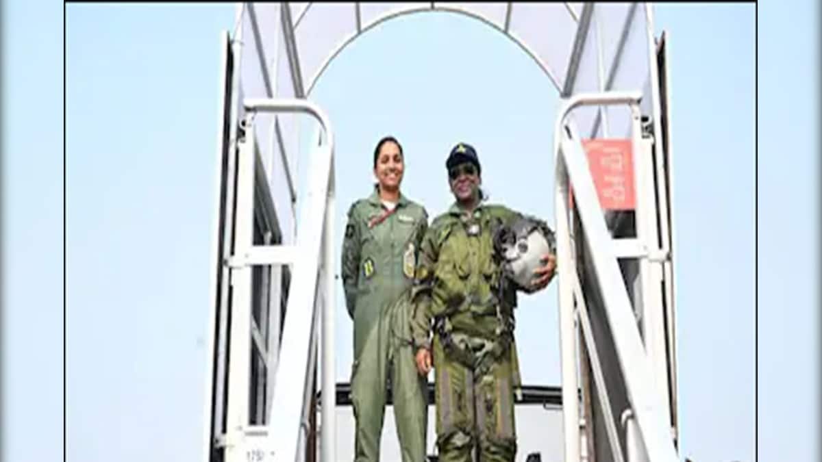 রাফাল যুদ্ধবিমানে সওয়ার হলেন রাষ্ট্রপতি দ্রৌপদী মুর্মু!