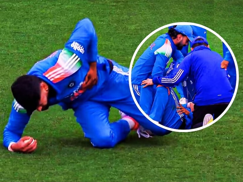 ড্রেসিংরুমে ফেরার কিছুক্ষণ পরেই তাঁকে হাসপাতালে নেওয়া হয়। এরপরে বিসিসিআই তাঁর চোট সম্পর্কে একটি বিবৃতি জারি করে। তাতে বলা হয়েছে ‘‘শ্রেয়স প্লীহায় আঘাত পেয়েছিলেন এবং বিসিসিআইয়ের মেডিক্যাল টিম সর্বদা তাঁকে পর্যবেক্ষণে রেখেছে। সিডনিতে অস্ট্রেলিয়ার বিরুদ্ধে তৃতীয় ওয়ানডে ফিল্ডিংয়ের সময় তাঁর বাম পাঁজরে আঘাত লেগেছিল। তাঁকে আরও মূল্যায়নের জন্য হাসপাতালে নিয়ে যাওয়া হয়।’’ (Photo: X)
