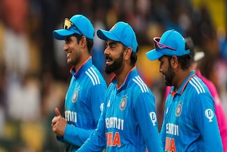 যেভাবে অসম্মান করছে তাতে অবসর নিল বলে রোহিত-বিরাট, বোমা ফাটালেন প্রাক্তন ভারতীয় তারকা