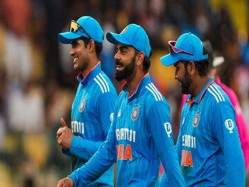 টেস্ট সিরিজ হাতছাড়া হওয়ার পর ফের ভারতে জন্য দুঃসংবাদ! একদিনের সিরিজ থেকে বাদ দুই মহাতারকা টেস্ট সিরিজ হাতছাড়া হওয়ার পর ফের ভারতে জন্য দুঃসংবাদ! একদিনের সিরিজ থেকে বাদ দুই মহাতারকা