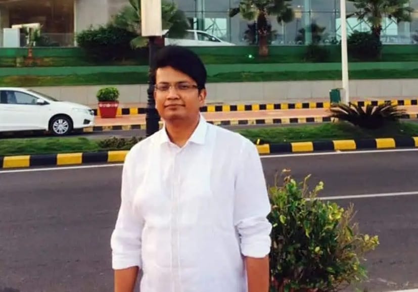 UPSC ফলাফলের এই সংশোধনীর মাধ্যমে আশুতোষ অগ্নিহোত্রী অসম-মেঘালয় ক্যাডার থেকে একজন IAS হয়ে ওঠেন। তাঁর এই জয় কেবল ব্যক্তিগত সাফল্য ছিল না, বরং স্বচ্ছতা ও ন্যায়বিচারের জয় ছিল, যা দেশের বৃহত্তম নির্বাচন সংস্থাকে তার কার্যকারিতা পরীক্ষা করতে বাধ্য করেছিল। আশুতোষ অগ্নিহোত্রী বর্তমানে ভারতের ফুড কর্পোরেশন (FCI) এবং কেন্দ্রীয় গুদাম কর্পোরেশনের (CWC) চেয়ারম্যান হিসেবে কেন্দ্রীয় ডেপুটেশনের দায়িত্ব পালন করছেন।