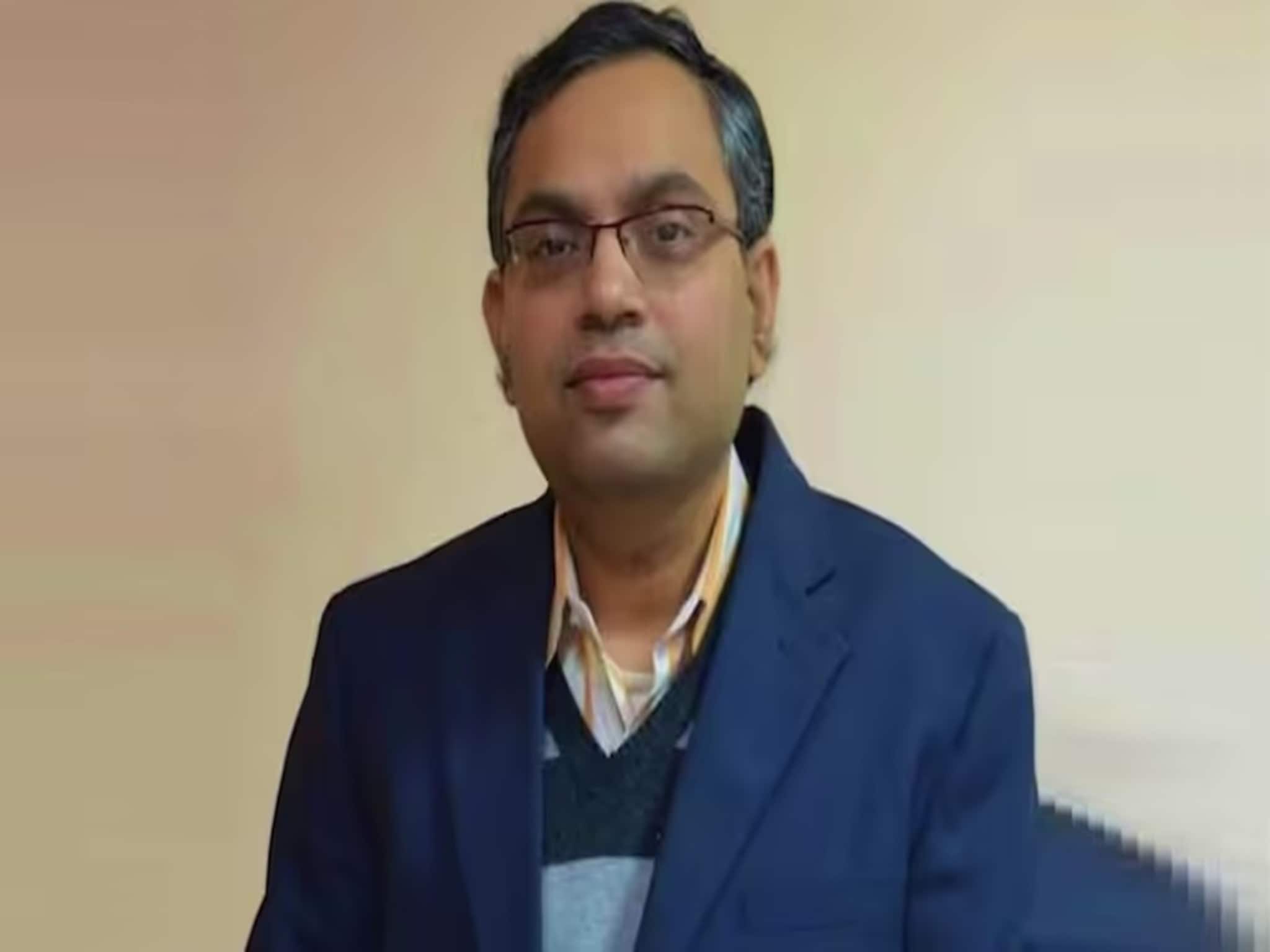 বাংলার গর্ব, বিশেষ সম্মান পাচ্ছেন IIT খড়গপুরের ডিরেক্টর! কী সম্মান জানেন?