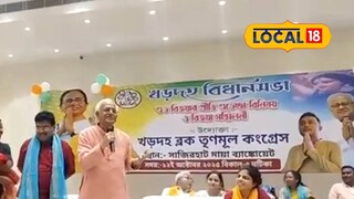 বিজয়া সম্মেলনীতে মন্ত্রী শোভনদেব চট্টোপাধ্যায়ের গান বিজয়া সম্মেলনীতে মন্ত্রী শোভনদেব চট্টোপাধ্যায়ের গান