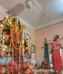 * এই পুজোয় নিয়ম আচার একটু আলাদা, ঘুরে আসুন শ্রীরামপুরের দে বাড়ির পুজোয়