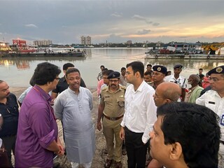 * নির্বিঘ্নে ভাসান পর্ব মেটাতে, ঘাটে ঘাটে নজরদারি