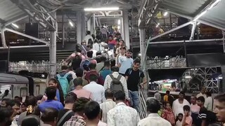 ফের পদপৃষ্ঠের ঘটনা বর্ধমান স্টেশনে,কী জানালো পূর্ব রেল?