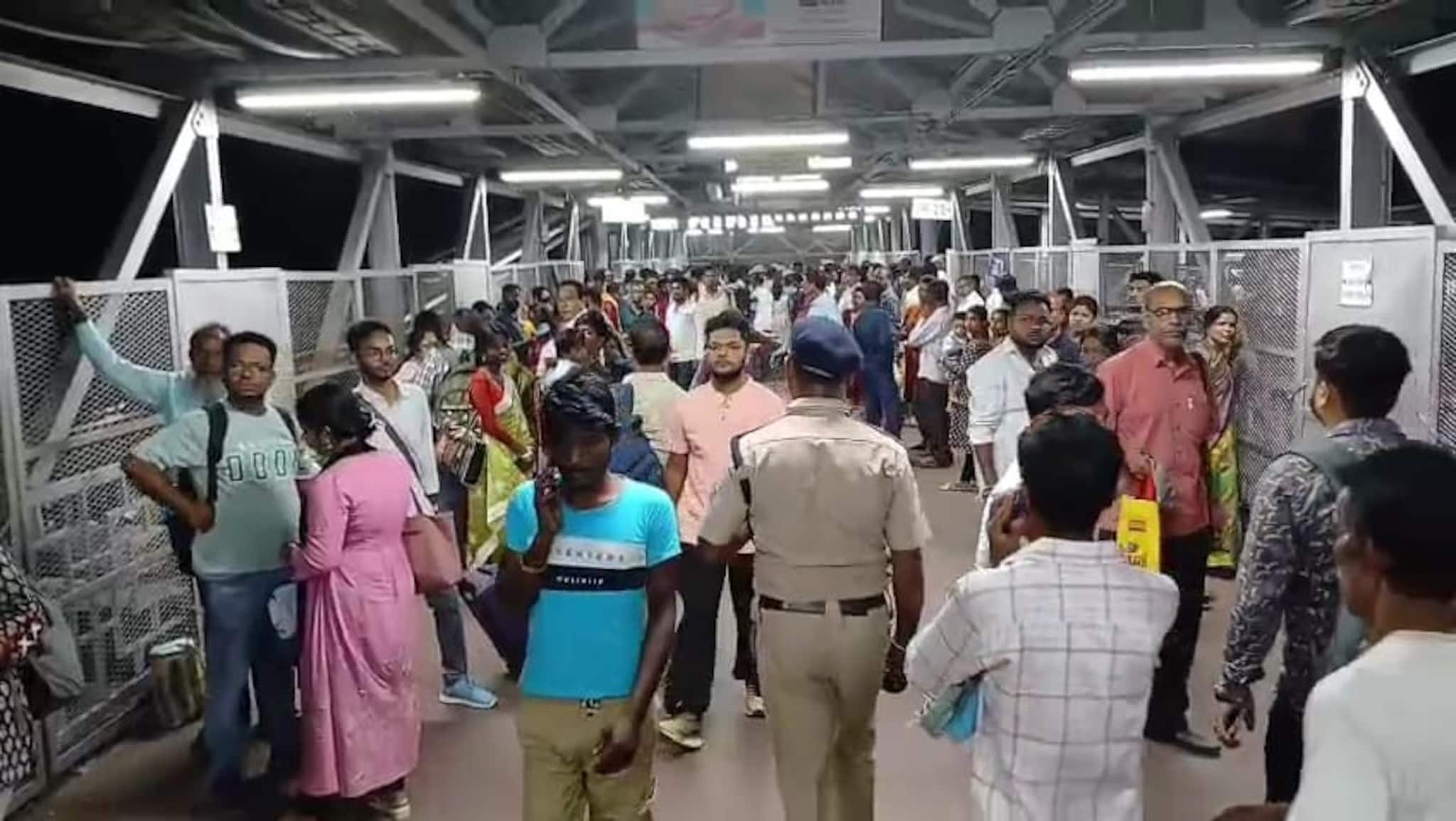 প্রথমে ৬, পরে দুই! বর্ধমান স্টেশনে পদপৃষ্টে জখম যাত্রীর সংখ্যা আরও বাড়ল, কী বললেন ডিআরএম?