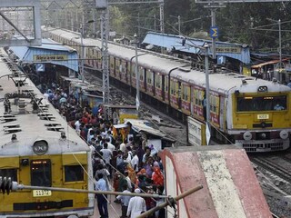 * বিধাননগর রোড ও দমদম জংশন স্টেশনে যাত্রী ভিড় নিয়ন্ত্রণে বড়সড় সংস্কার আনতে চলেছে পূর্ব রেলওয়ের শিয়ালদহ বিভাগ।