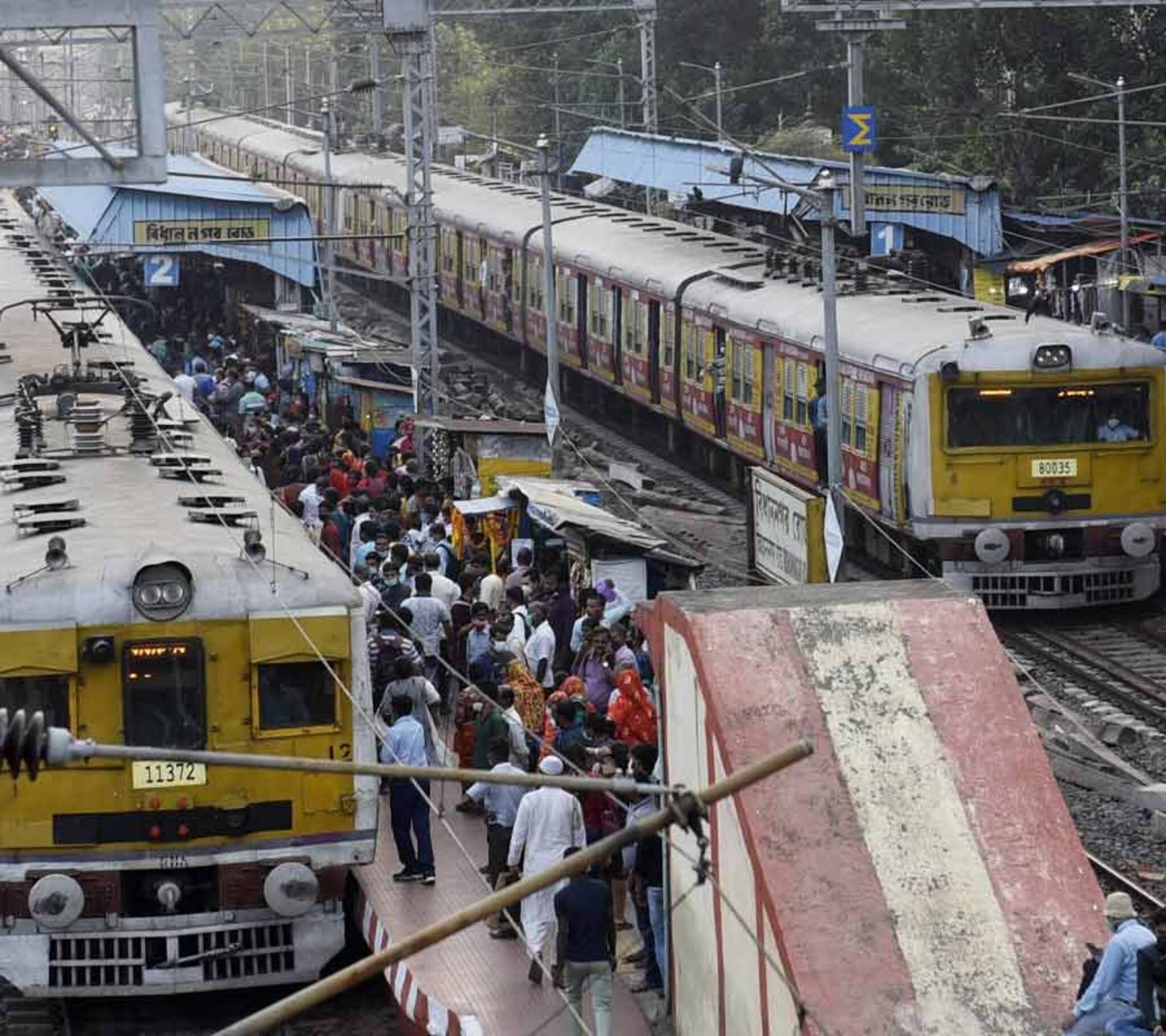 বিধাননগর রোড ও দমদম জংশন স্টেশনে ভিড় নিয়ন্ত্রণ হবে নিমেষে... বড় সংস্কার আনতে চলেছে রেল