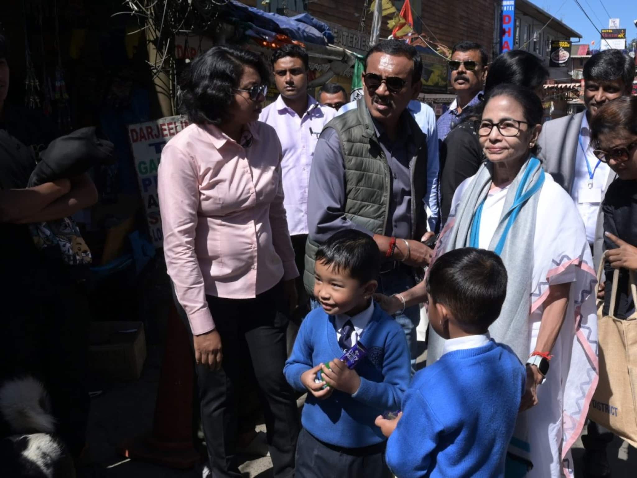 রাজ্যে আরও ৯ হাজার কিলোমিটার গ্রামীণ রাস্তা! ডিসেম্বর মাসের মধ্যেই শেষ করার তোড়জোড়
