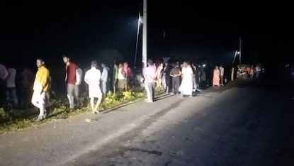 পুকুরে চলন্ত গাড়ি ফেলে স্ত্রীকে খুন করল করলো স্বামী! কারণ শুনলে শিউড়ে উঠবেন