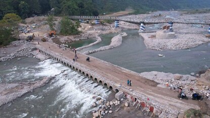 * শিলিগুড়ি থেকে মিরিক যোগাযোগে আজ থেকে রইল না আর কোনও বাধা