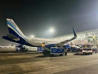 * কলকাতা থেকে চিনের গুয়াংঝো শহরের মধ্যে বিমান পরিষেবা চালু হওয়ায় খুশি ব্যবসায়ীরা * কলকাতা থেকে চিনের গুয়াংঝো শহরের মধ্যে বিমান পরিষেবা চালু হওয়ায় খুশি ব্যবসায়ীরা