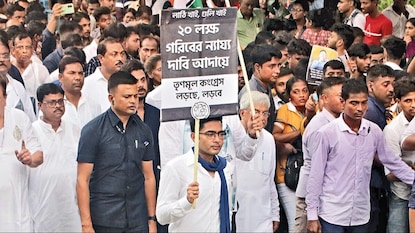 * বকেয়া না মেটালে দিল্লিতে মেগাধর্ণা, হুশিয়ারি অভিষেকের * বকেয়া না মেটালে দিল্লিতে মেগাধর্ণা, হুশিয়ারি অভিষেকের
