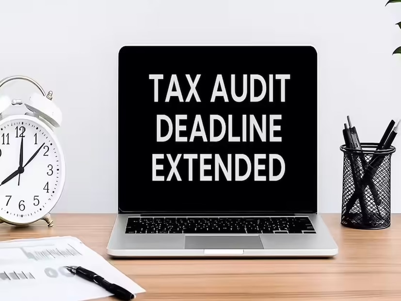 “সেন্ট্রাল বোর্ড অফ ডায়রেক্ট ট্যাক্সেস ২০২৫-২৬ সালের মূল্যায়ন বছরের জন্য আইনের ধারা ১৩৯-এর উপ-ধারা (১)-এর অধীনে আয়কর রিটার্ন দাখিলের নির্ধারিত তারিখ, যা আইনের ধারা ১৩৯-এর উপ-ধারা (১)-এর ব্যাখ্যা ২-এর ধারা (ক)-এ উল্লিখিত করদাতাদের ক্ষেত্রে ৩১ অক্টোবর ২০২৫ ছিল, তা ১০ ডিসেম্বর ২০২৫ পর্যন্ত বৃদ্ধি করার সিদ্ধান্ত নিয়েছে। পূর্ববর্তী বছরের ২০২৪-২৫ (মূল্যায়ন বছর ২০২৫-২৬) জন্য আয়কর আইন, ১৯৬১-এর বিধানের অধীনে অডিট প্রতিবেদন দাখিলের নির্দিষ্ট তারিখও ১০ নভেম্বর ২০২৫ পর্যন্ত বাড়ানো হয়েছে,” সিবিডিটি এক বিবৃতিতে জানিয়েছে। (Representative Image)