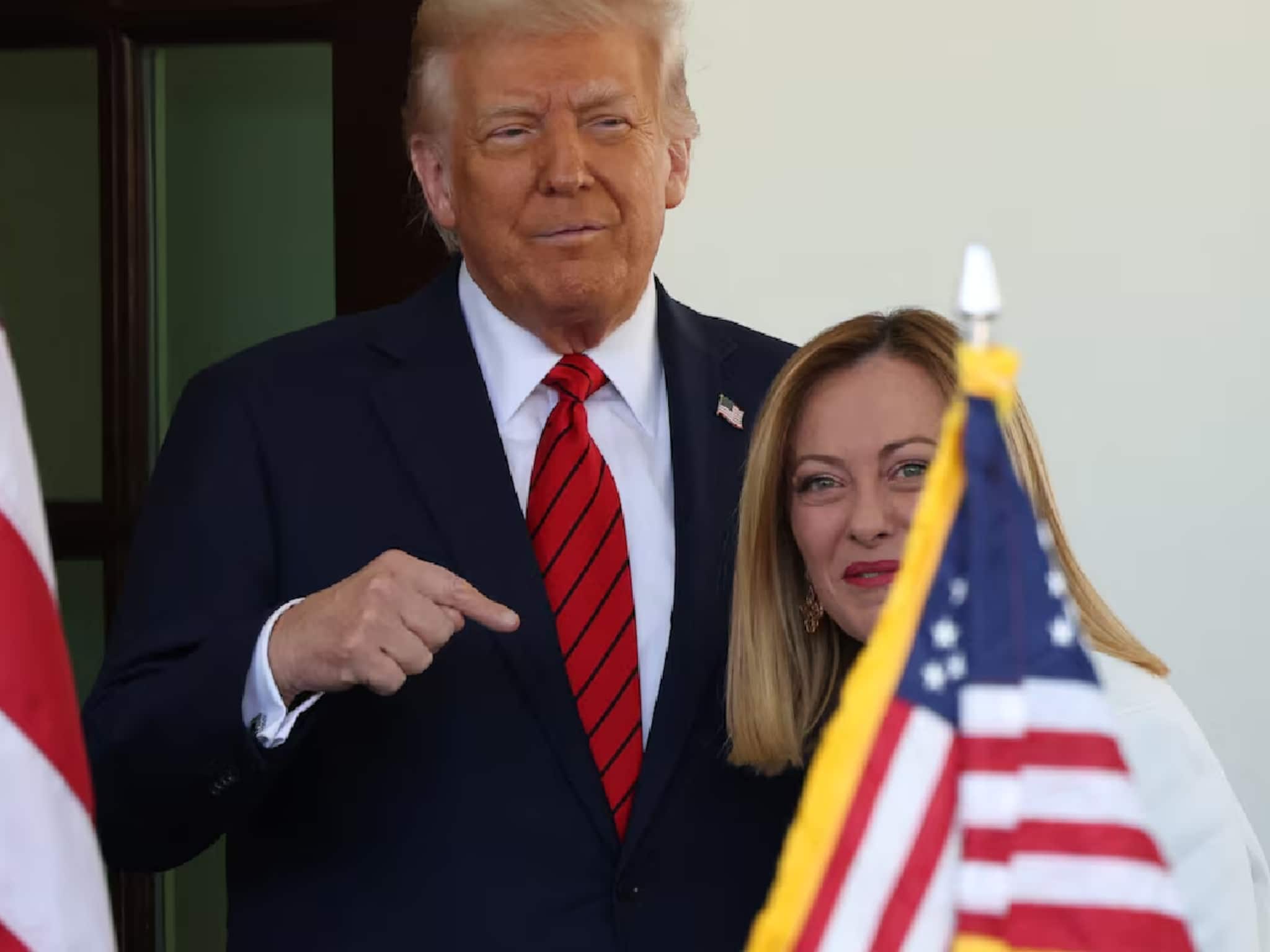 Donald Trump Georgia Meloni: 'আমি সুযোগ নেবই', মেলোনিকে প্রকাশ্যে 'সুন্দরী' বললেন, দেখে নিজেকে সামলাতে পারলেন না ট্রাম্প, কী বললেন?