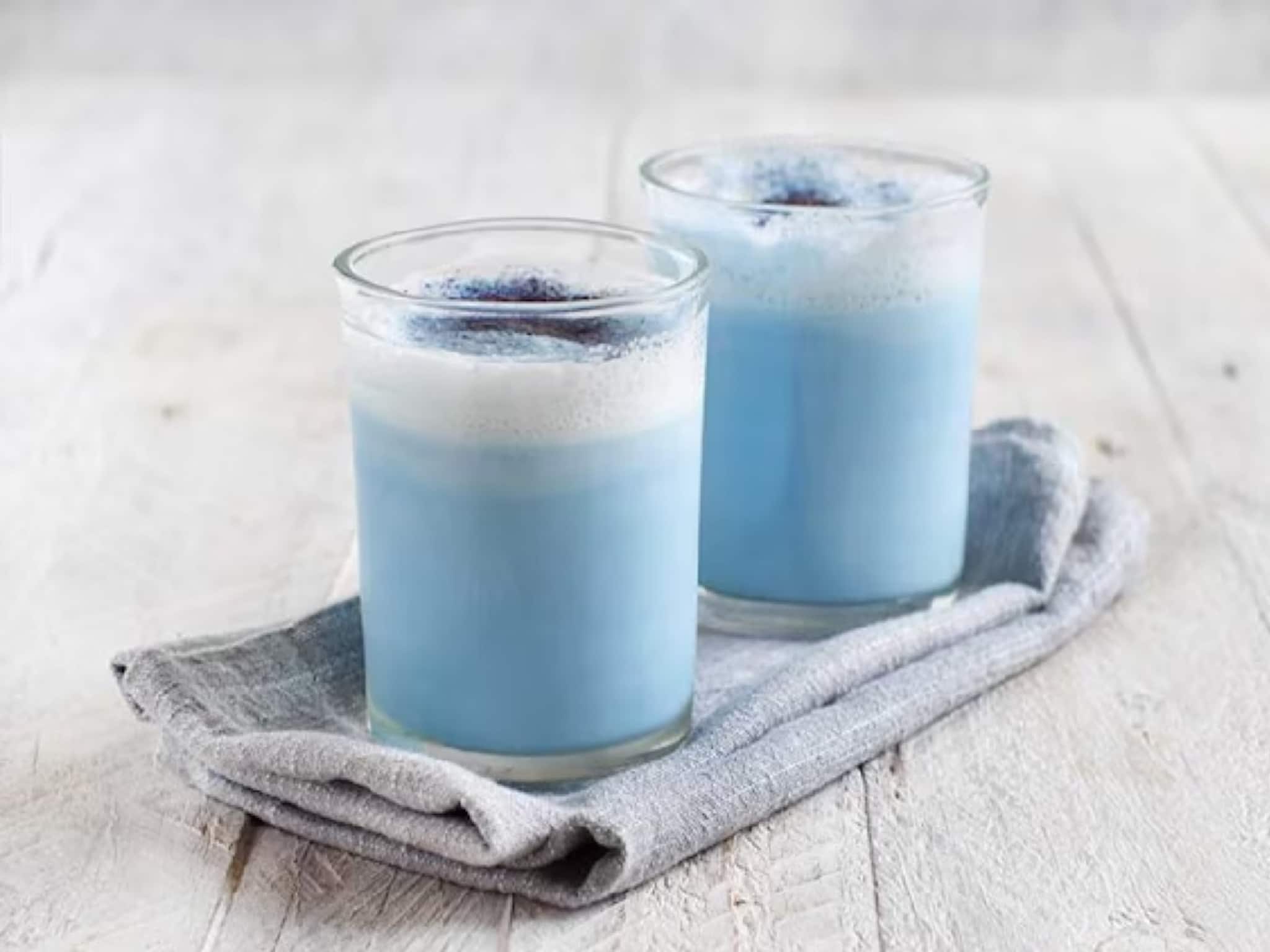 GK: বলুন তো কোন প্রাণীর দুধ সবথেকে গাঢ়? দেখে মন হবে টুথপেস্ট, আর রং কিন্তু নীল, উত্তরটা জনালে চোখ কপালে উঠবে GK: বলুন তো কোন প্রাণীর দুধ সবথেকে গাঢ়? দেখে মন হবে টুথপেস্ট, আর রং কিন্তু নীল, উত্তরটা জনালে চোখ কপালে উঠবে