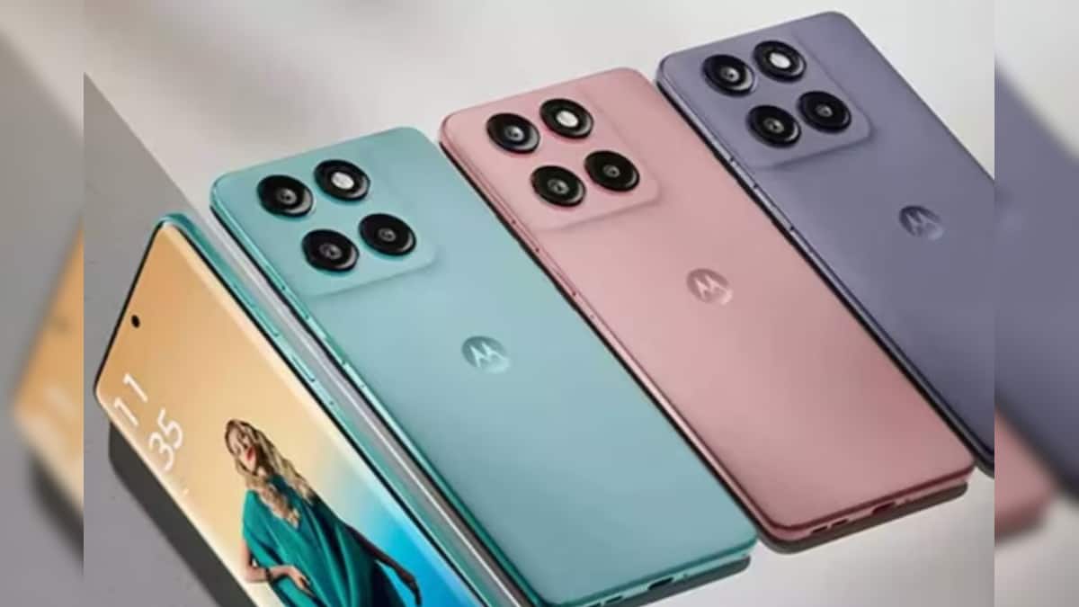 Flipkart: মোটোরোলার ফোন কেনার প্ল‍্যান? অবিশ্বাস্য ছাড় দিচ্ছে Flipkart, এত সস্তায় পরে পাবেন না, কোন কোন ফোনে ছাড়? এখনই দেখুন