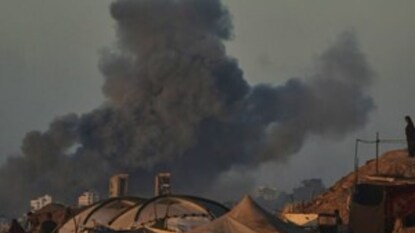 ট্রাম্পের বারণকে বুড়ো আঙুল! গাজায় ফের বোমা ফেলল ইজরায়েল, শান্তি প্রস্তাবের কী হবে? মৃত ৬ ট্রাম্পের বারণকে বুড়ো আঙুল! গাজায় ফের বোমা ফেলল ইজরায়েল, শান্তি প্রস্তাবের কী হবে? মৃত ৬