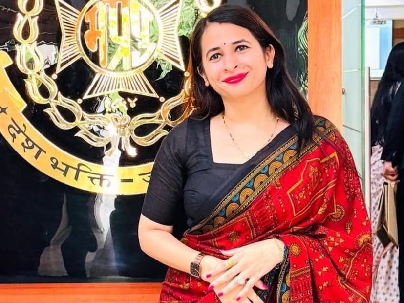 দশম শ্রেণির বোর্ডের পরীক্ষায় ৯০ শতাংশ নম্বর পেয়েছিলেন প্রিয়ল। ১০ম শ্রেণির পরে আত্মীয়দের চাপে পড়েই তিনি মেডিকেল স্ট্রিম (ফিজিক্স, কেমিস্ট্রি এবং বায়োলজি) বেছে নিয়েছিলেন, যদিও এই বিষয়গুলিতে তার কোনও আগ্রহ ছিল না।