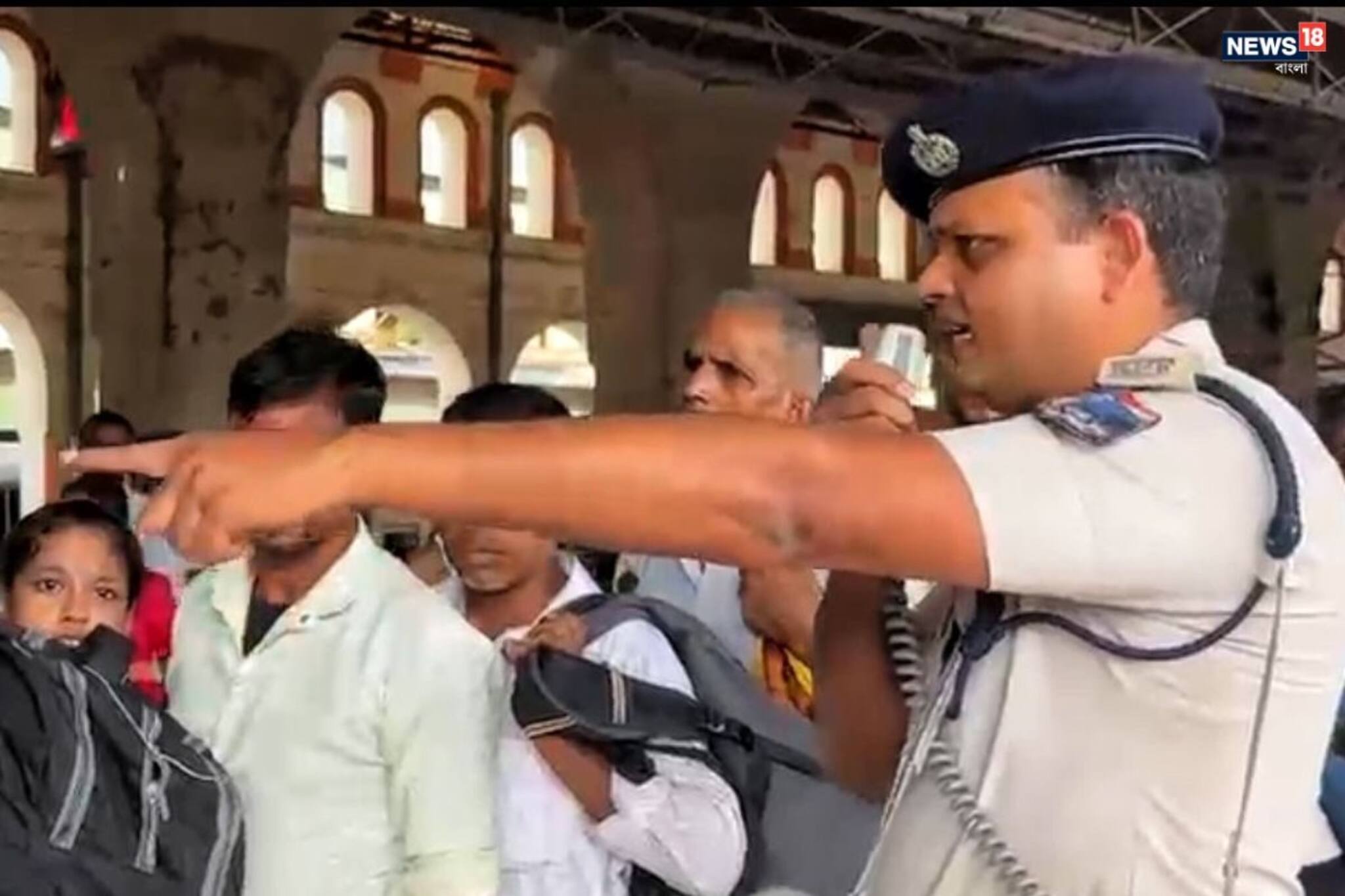 ক্রাউড কন্ট্রোলে বিশেষ ব্যবস্থা শিয়ালদহ ডিভিশনে!