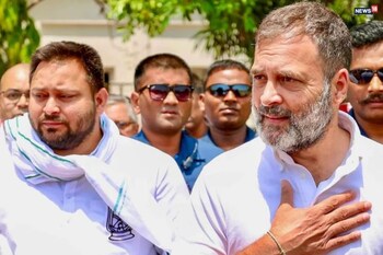 তেজস্বী যাদবই হলেন বিহারে মহাজোটের মুখ্যমন্ত্রী মুখ! উপ মুখ্যমন্ত্রী পদে দুই মুখ কারা?