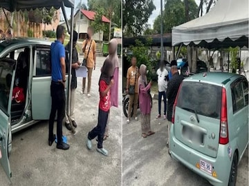 ২ বছর ধরে এক মসজিদের পাশে দাঁড়িয়েছিল এই গাড়ি