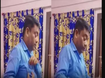 ভিডিও-তে দেখে খুবই ক্লান্ত লাগছিল ওই রেলকর্মীকে৷ 