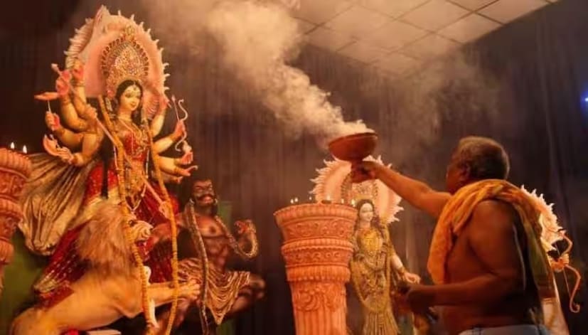 বিজয়া দশমীতে ভুলেও খাবেন না নাশপাতি৷ এই ফল দেবেন না দুর্গাপুজোর কোনও প্রসাদে৷ এই ফলকে অত্যন্ত অশুভ বলে মনে করা হয় পুণ্যতিথিতে৷