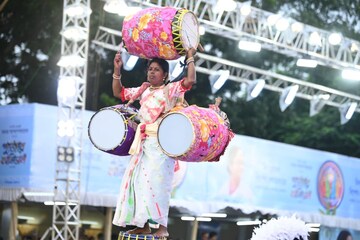 দুর্গাপুজোর কার্নিভ‍ালে উপস্থিত মুখ‍্যমন্ত্রী! শোভাযাত্রায় ১০০-এর বেশি পুজো কমিটি
