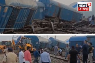 লাইন থেকে ছিটকে দলা পাকিয়ে গেল চলন্ত ট্রেনের ৩৬টি কামরা, কানফাটা শব্দে ছুটে এলেন সকলে