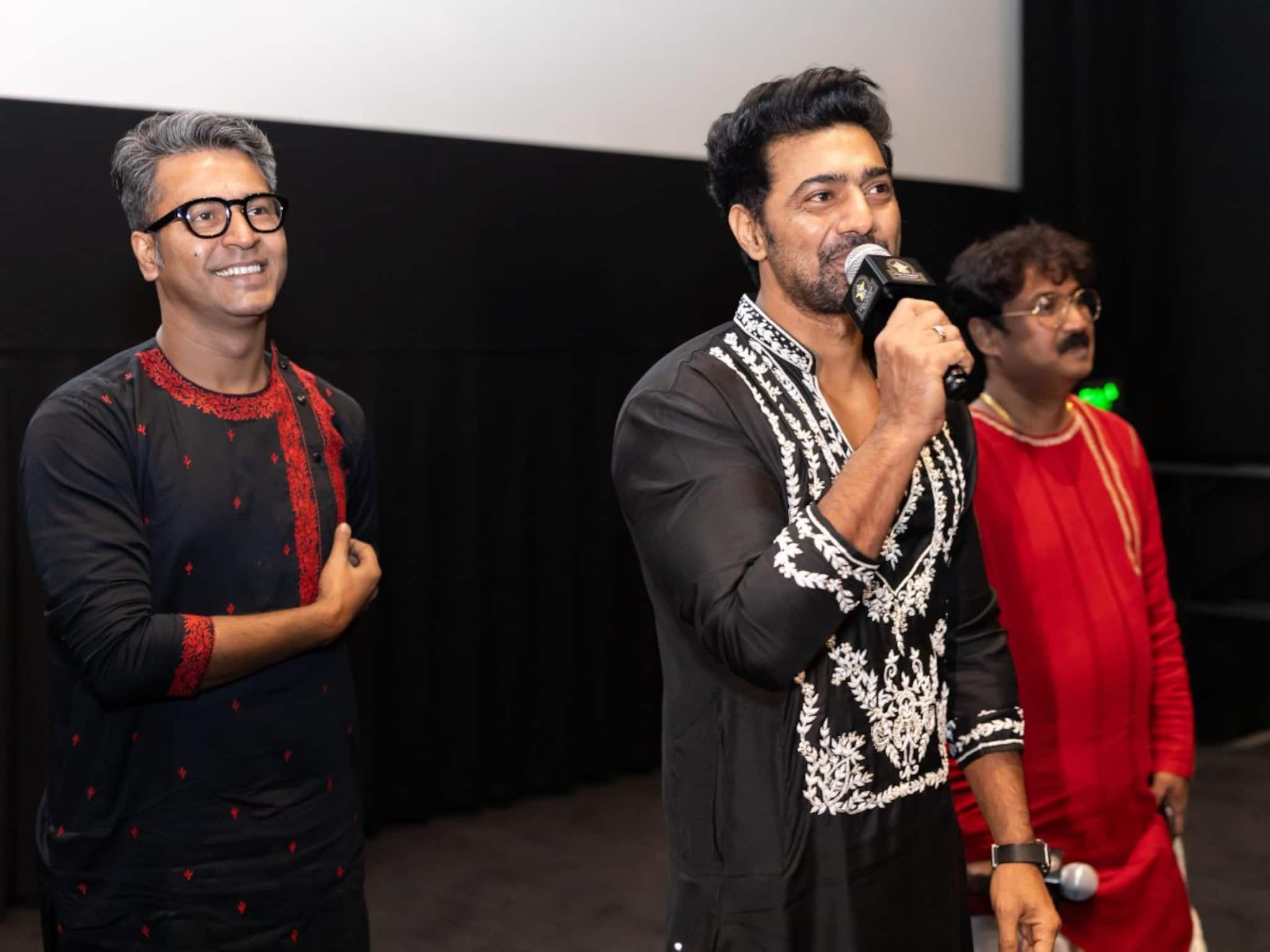 দুবাইয়ে দেব! এবার 'রঘু ডাকাত' এর প্রিমিয়ার হল আল ঘুরাই সেন্টারে, দেব-অনির্বাণকে ঘিরে উন্মাদনা