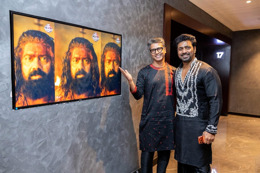 সম্প্রতি সোশ্যাল মিডিয়ায়  দুবাই থেকে অনির্বাণের সঙ্গে একটি ছবি শেয়ার করেছেন দেব৷ এবং লেখেন, ‘প্রথম সব কিছুই ভীষণ স্পেশ্যাল হয়।