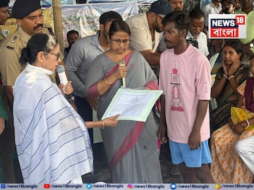 নাগরাকাটায় পৌঁছলেন মমতা বন্দ্যোপাধ্যায়