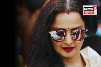 স্বামী নেই...! তবু 'কার' নামে আজও সিঁথিতে সিঁদুর পরেন রেখা? নিজেই খুলে দিয়েছিলেন রহস্য!