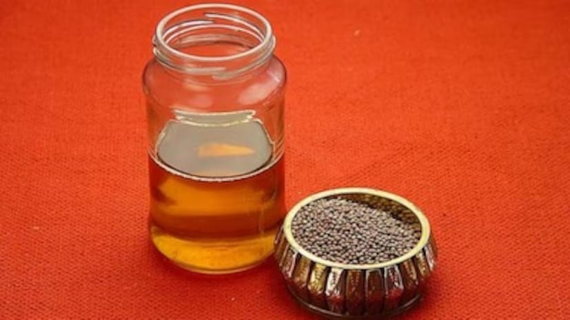 যদি আপনার ডায়াবেটিস থাকে, তাহলে সরষেদানা খাওয়া অত্যন্ত উপকারী হতে পারে। এতে অ্যান্টি-ডায়াবেটিক বৈশিষ্ট্য রয়েছে যা চিনির মাত্রা নিয়ন্ত্রণে রাখতে সাহায্য করে। রাইয়ের বীজ খেলে শরীরে গ্লুকোজের মাত্রা কমে, ফলে ডায়াবেটিস নিয়ন্ত্রণে থাকে।