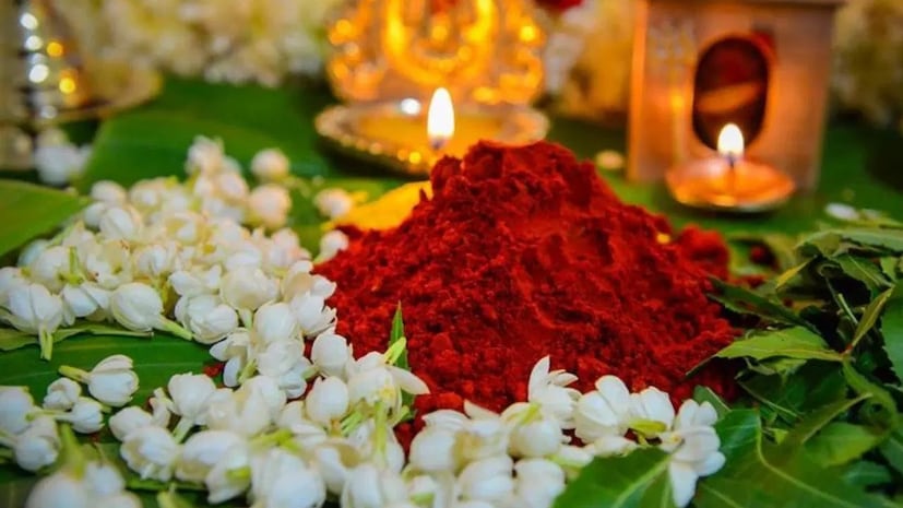 কার্তিক মাসে আমিষ খাবার গ্রহণ না করাই বাঞ্ছনীয়। যদি সম্পূর্ণ ত্যাগ করতে না পারেন, তাহলেও যতটা সম্ভব কম খান।