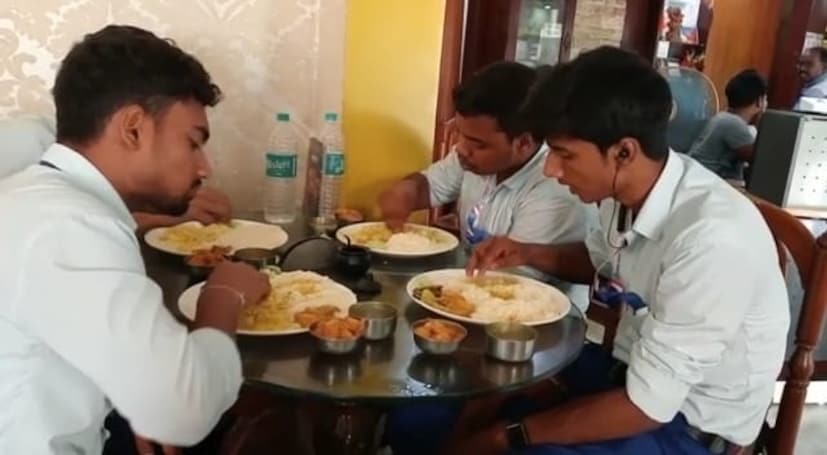 একদা নবাবের জেলা মুর্শিদাবাদ। আর সেই ইতিহাসের আকর খনি হিসাবে দেশ বিদেশে নাম রয়েছে নবাব নগরী তথা বাংলা-বিহার-ওডিশার এক সময়ের রাজধানী মুর্শিদাবাদেরও। আজকে নবাব নেই রাজত্ব নেই, কিন্তু নাম ও সুনাম অর্জন করেছেন জিয়াগঞ্জের ভুমি পুত্র গায়ক অরিজিৎ সিং।