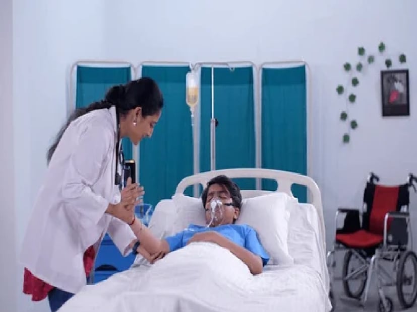 এই নক্কারজনক হামলার ঘটনায় শিক্ষিকা অসুস্থ হয়ে পড়েছেন৷  তাকে শিবমোগা (Shivamogga) জেলার মেগান হাসপাতালে (Meggan Hospital) ভর্তি করা হয়েছে৷ Photo- Representative 